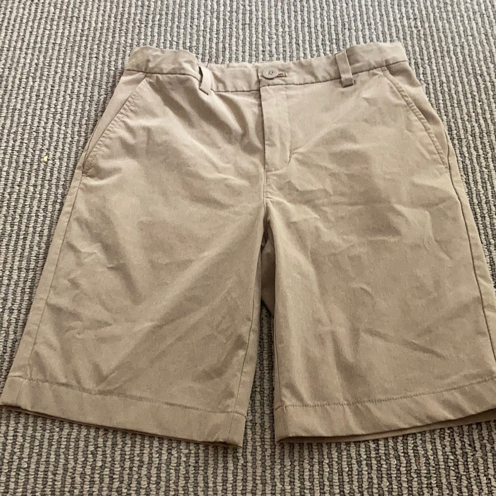 Vineyard vine performance khakis